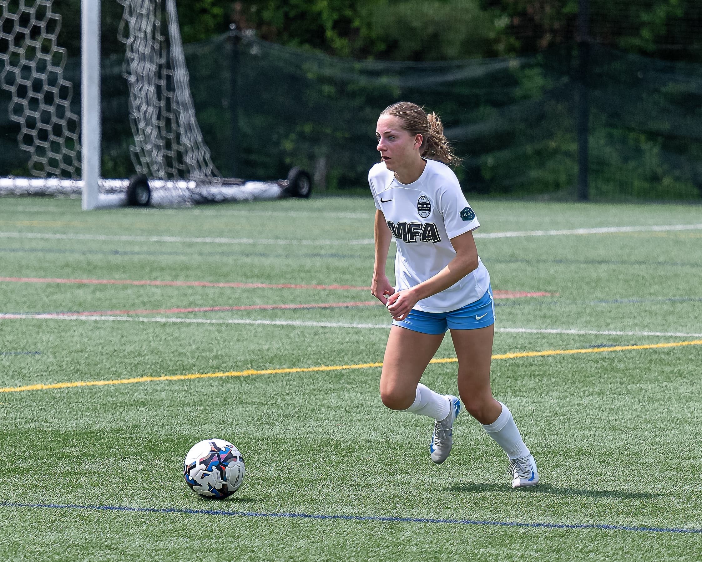 Corner kick delivery into the box