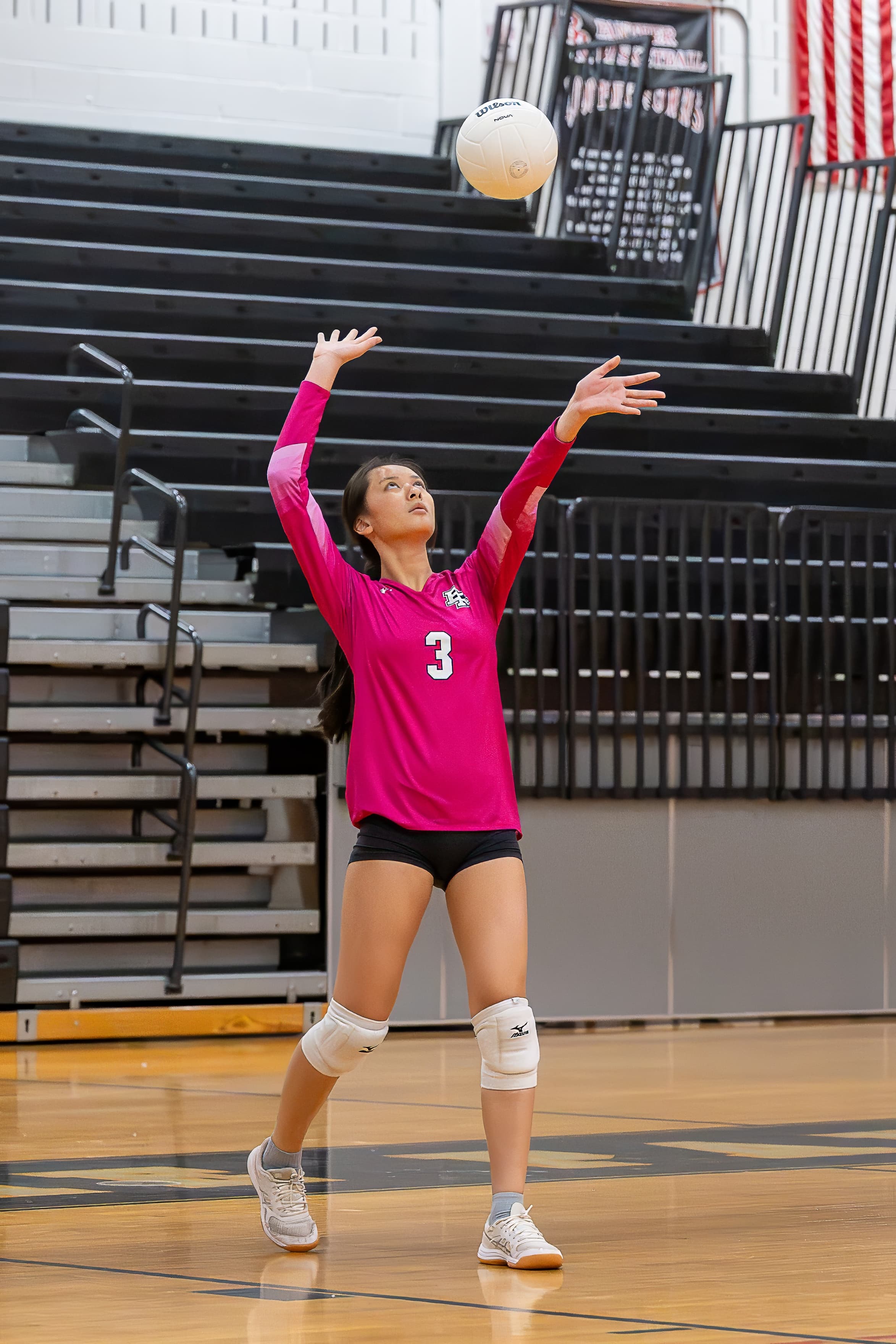 Two blockers wall up at the net